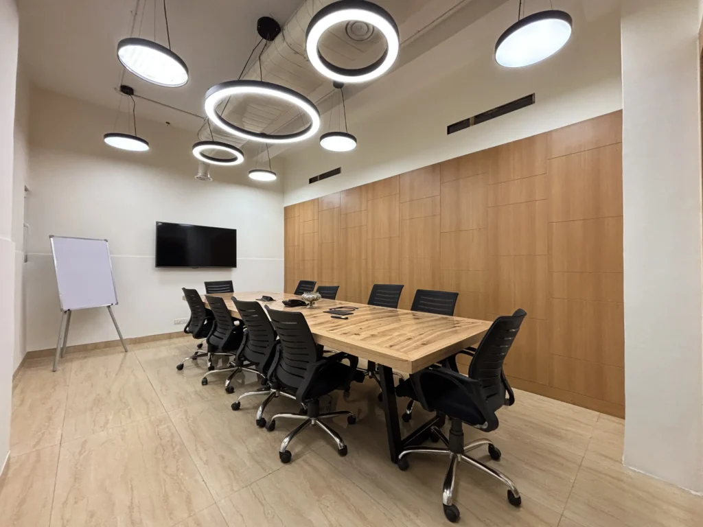 hub and oak conference room